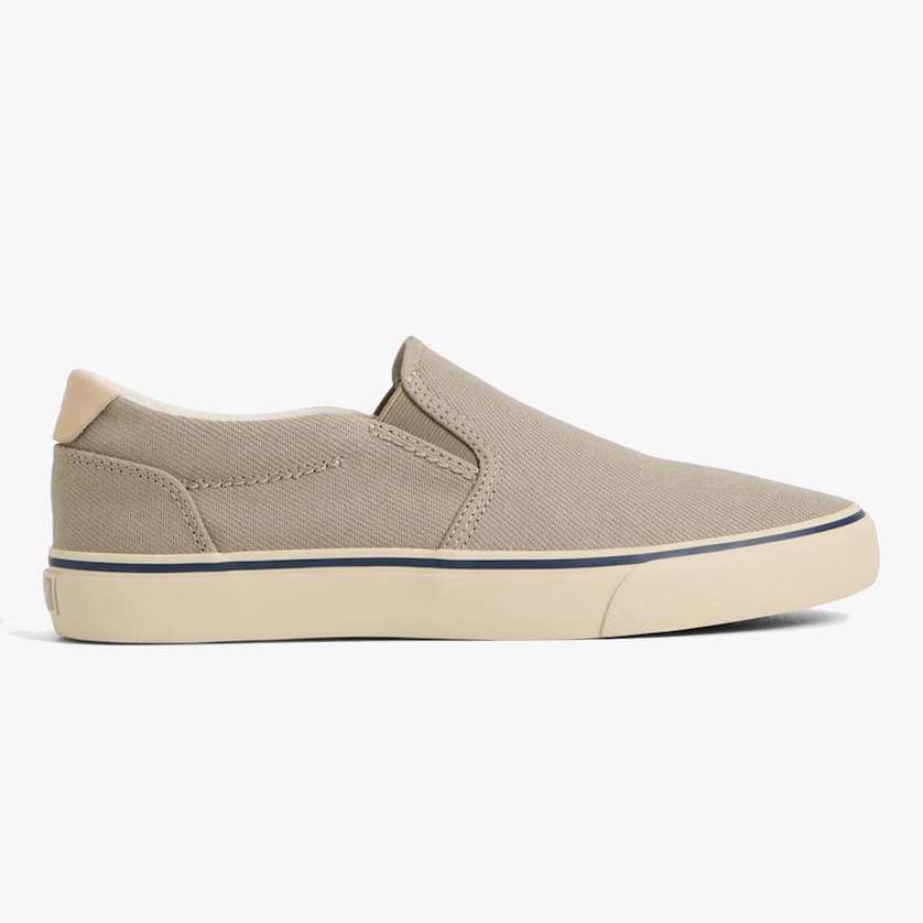 Helm Slip-on Sneaker