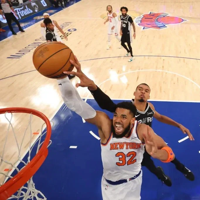 What Was the Art World Like the Last Time the Knicks Were in the Championship?