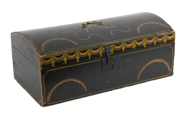 PAINT-DECORATED PINE DOME-TOP TRUNK, PROBABLY WORCESTER COUNTY, MASSACHUSETTS Circa 1830 Height