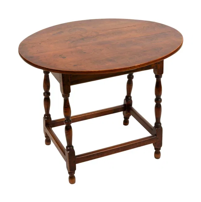 MAPLE TAVERN TABLE New England, Mid-18th Century Height 25.5