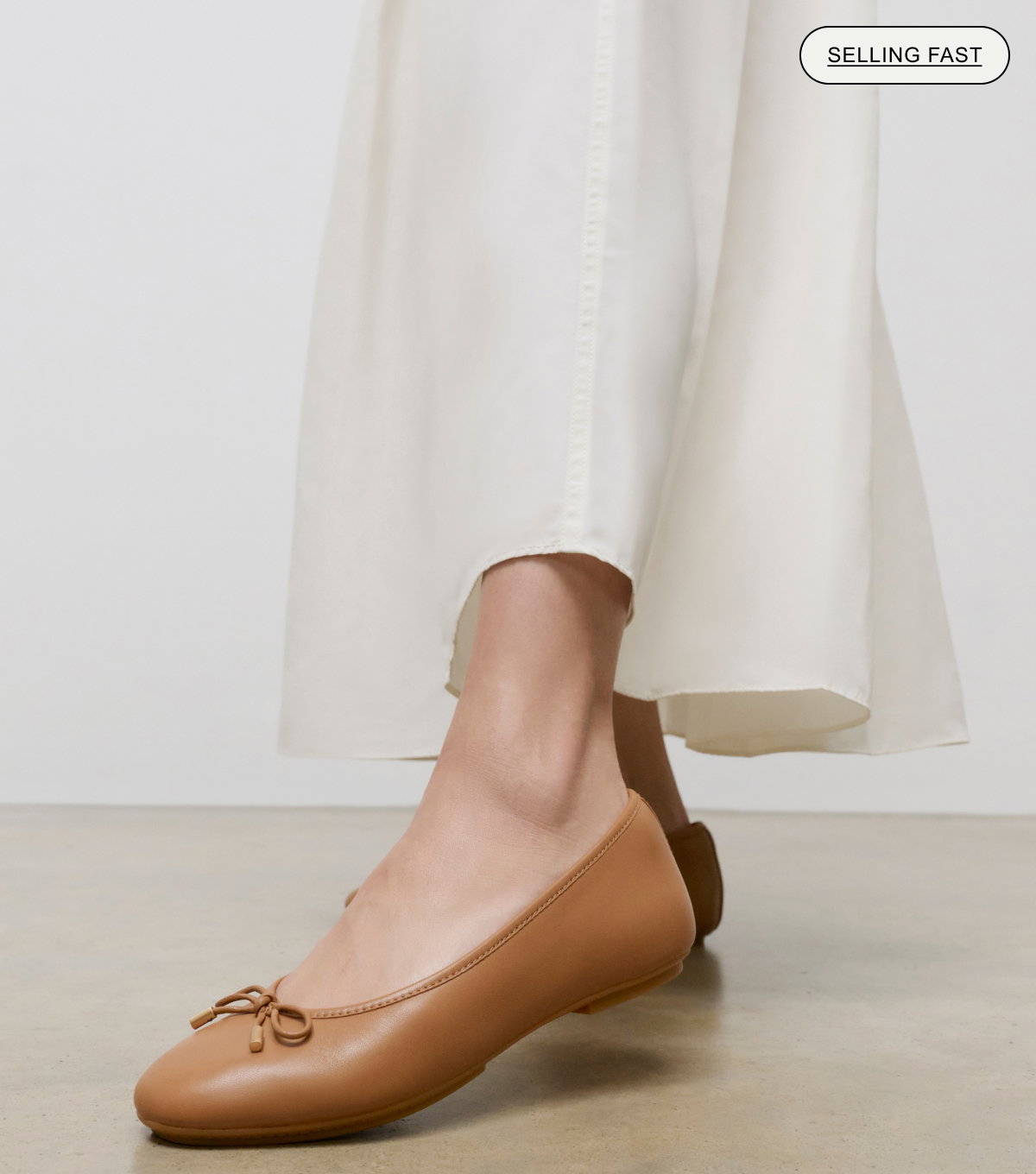 DELICATO Bow Soft Leather Ballerinas