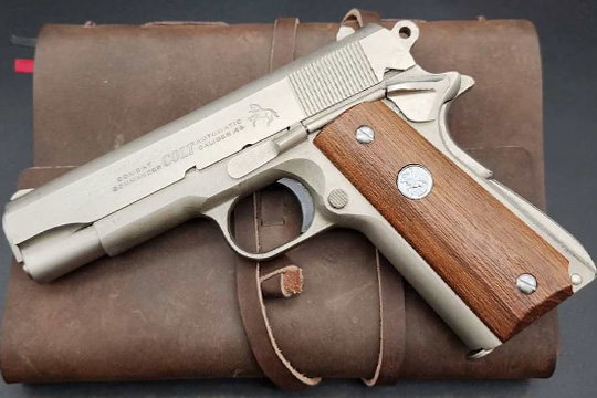 Colt Combat Commander 1911 45ACP 1978 mfg Electroless Nickel 4.25" Layaway