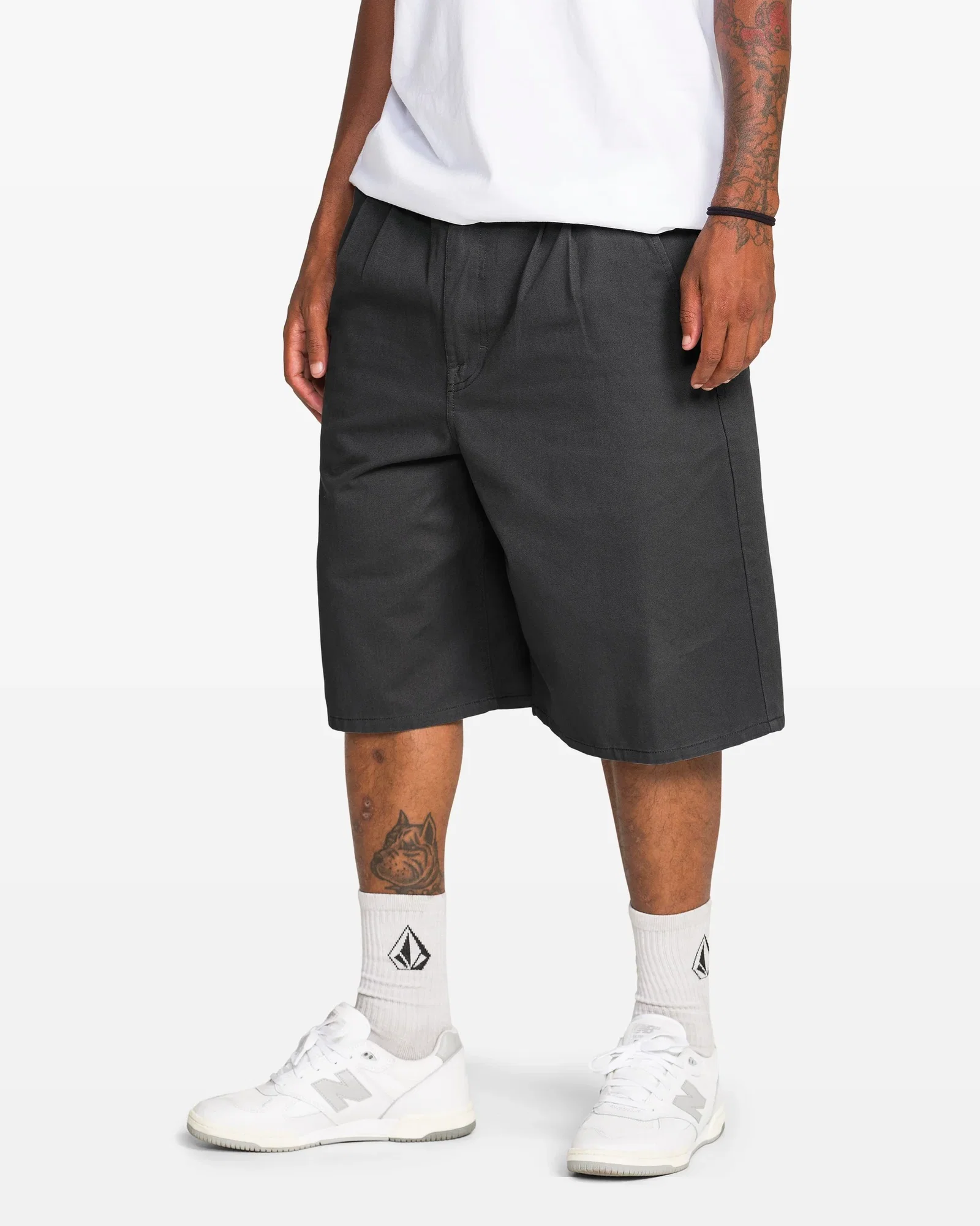 Image of Men's Chillow Pleat Elastic Waist Chino Shorts