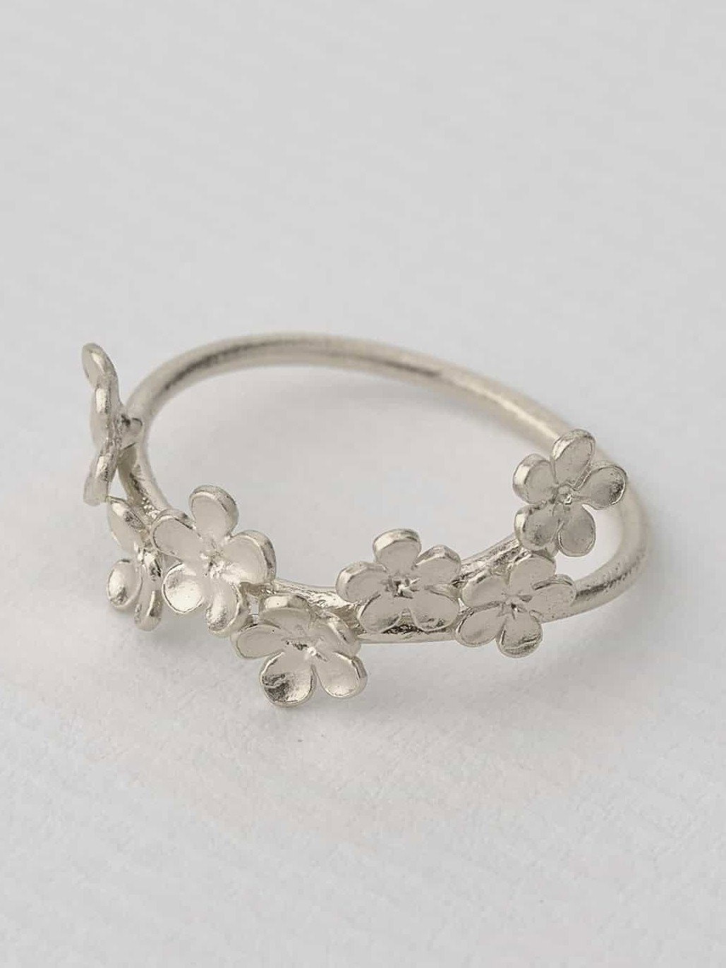 Forget Me Not Flower Trail Stacking Ring