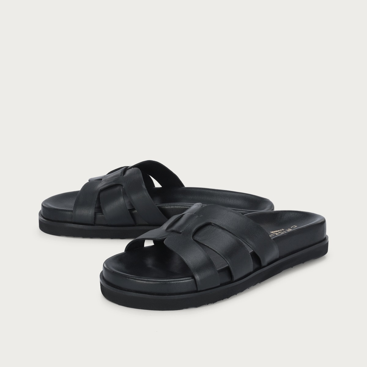 OSTUNI Schwarz Extra Leichte Sandale aus Leder mit Wechselfußbett und flexibler Sohle