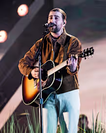 Noah Kahan