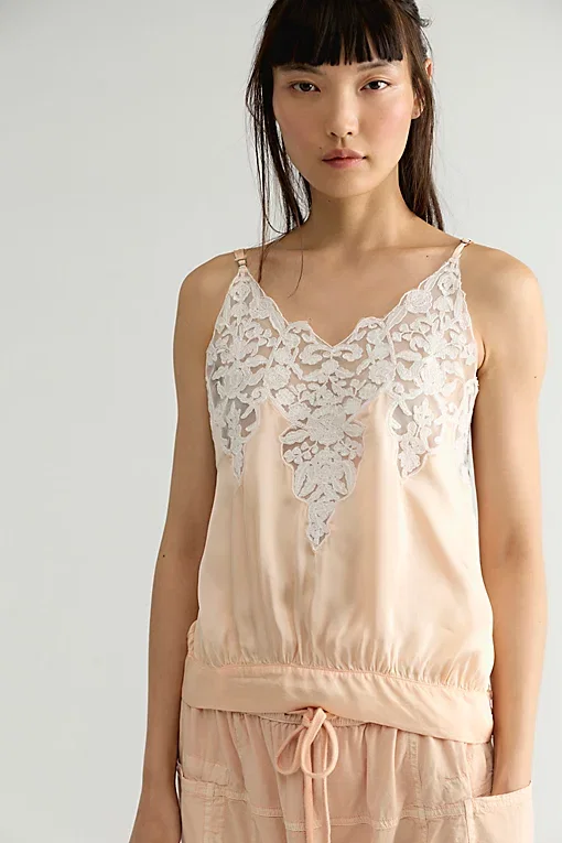 Reya Lace Top