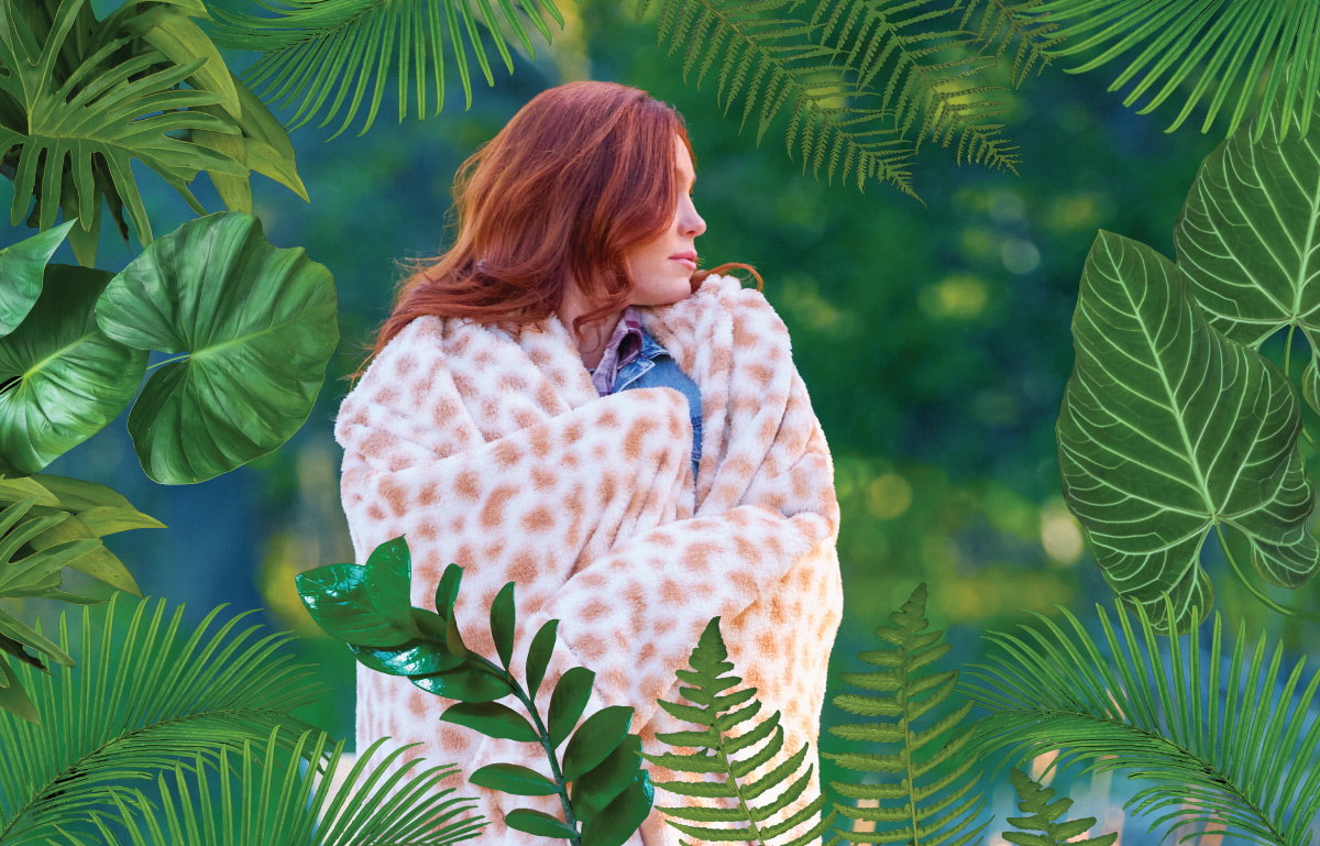 New Arrival Retro Comfort Plush Blanket Same great feel, wild new pattern