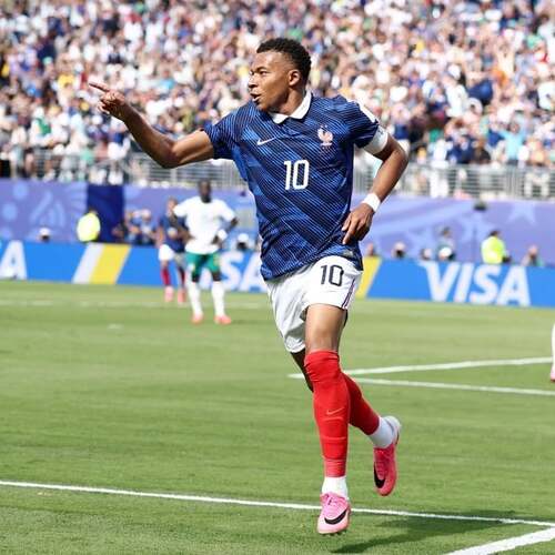 France vs. Iraq Livestream: How to Watch Today's World Cup Game for Free