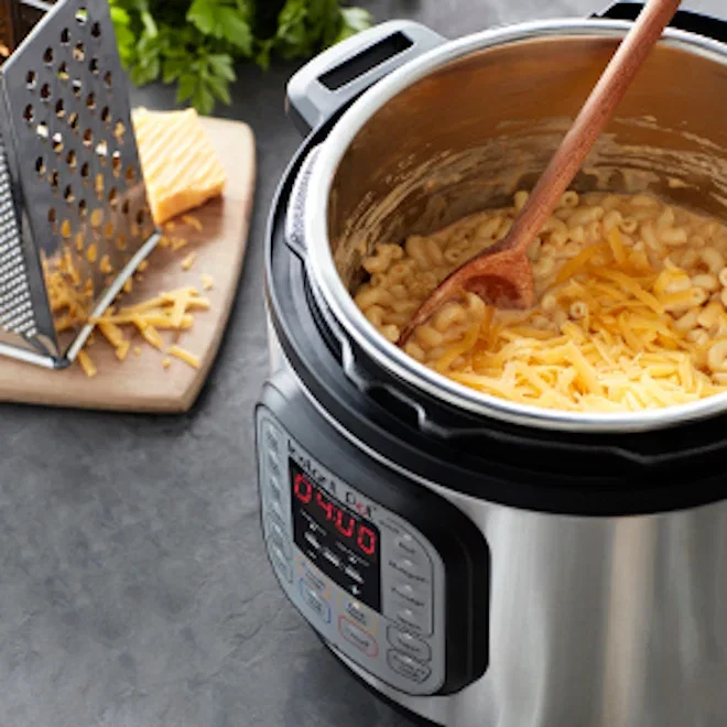 Instant Pot Duo 7-in-1 Smart Cooker