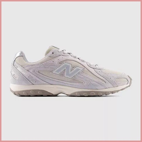 New Balance 204L Trainers