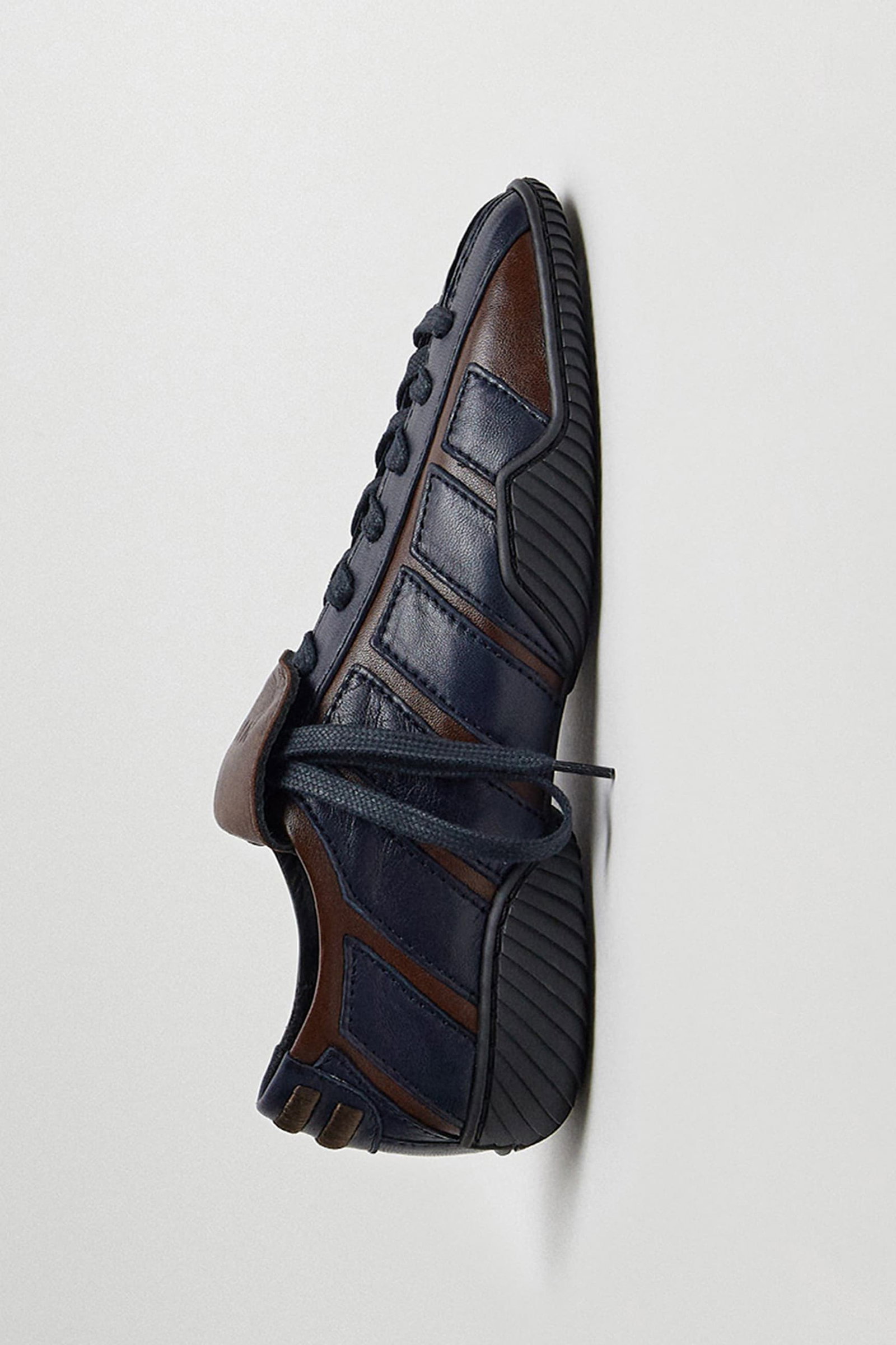 NIKOLETTA SNEAKERS