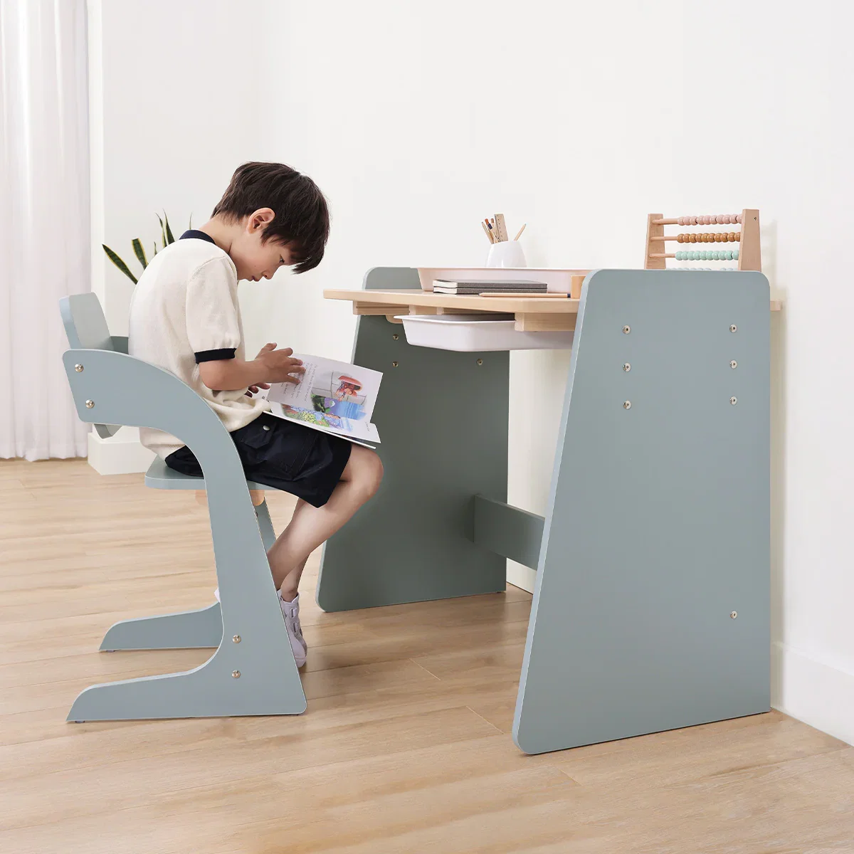 Image of Natty Study Desk