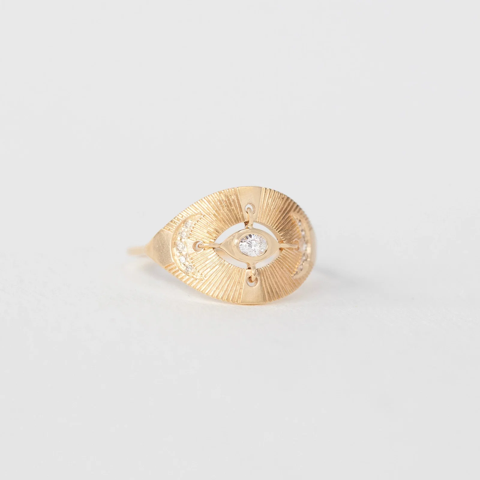 Image of Diamonds Eye & Moon Ring