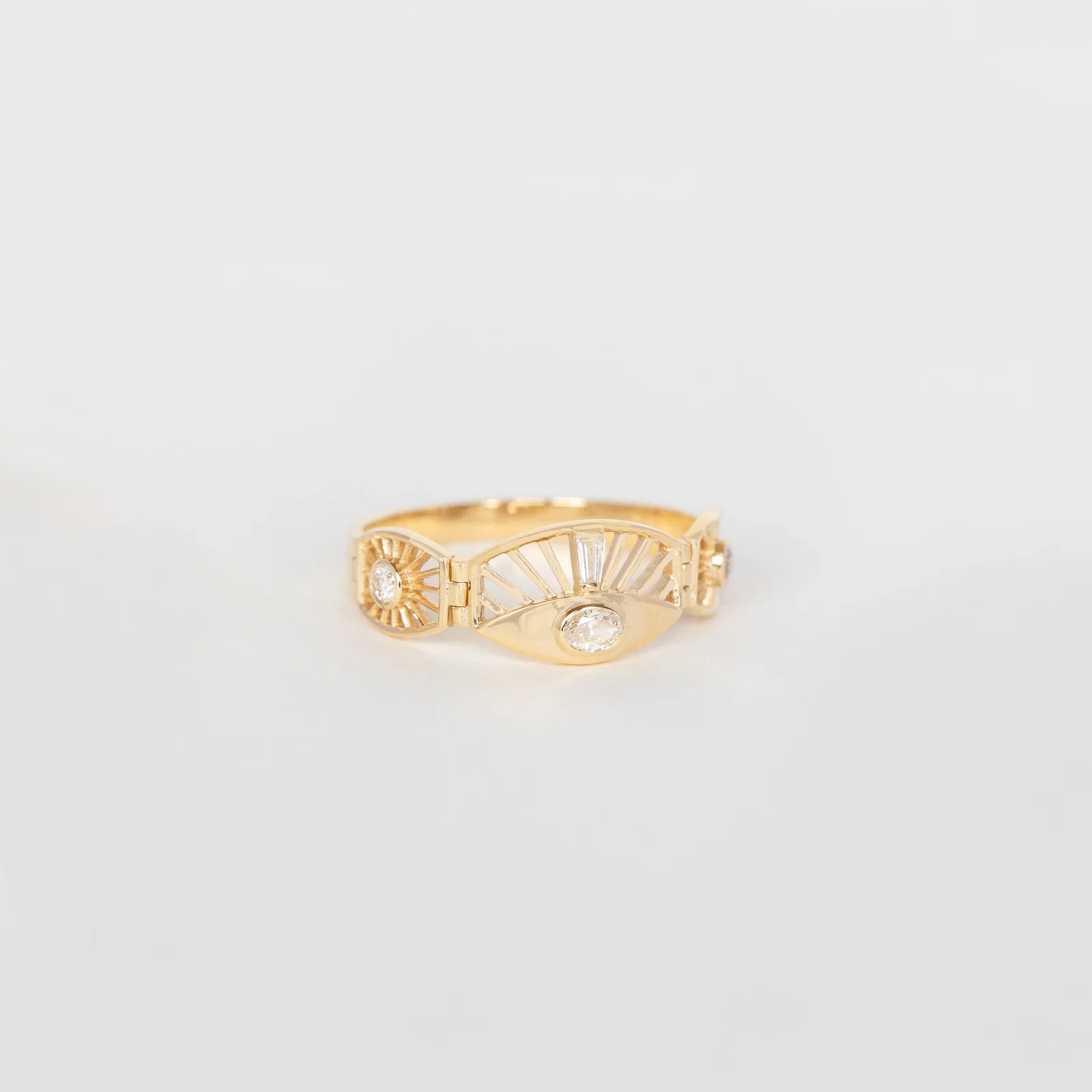 Image of Dream Maker Oval Eye Diamond Articulated Ring