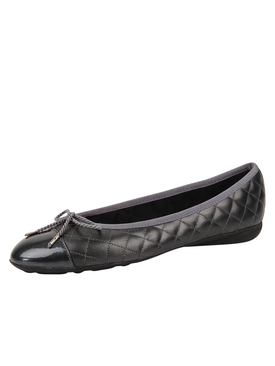 Image of Best Quilted Leather Ballet Flat