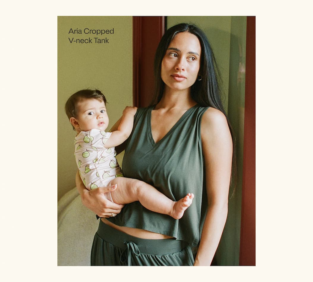 Aria Cropped V-Neck Tank in Thyme