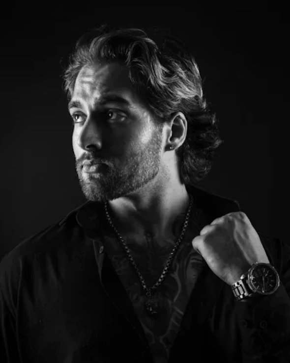 Black & White Portrait Photography For Wildlife & Humans