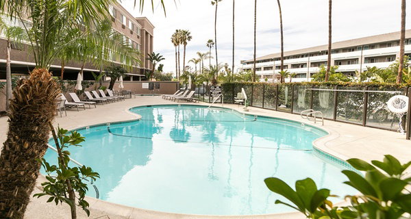 Member-Only Deal: San Diego Hotel Near Zoo & SeaWorld