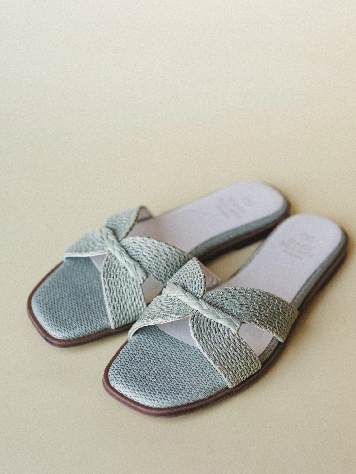 Image of Fatima Slide - Mint