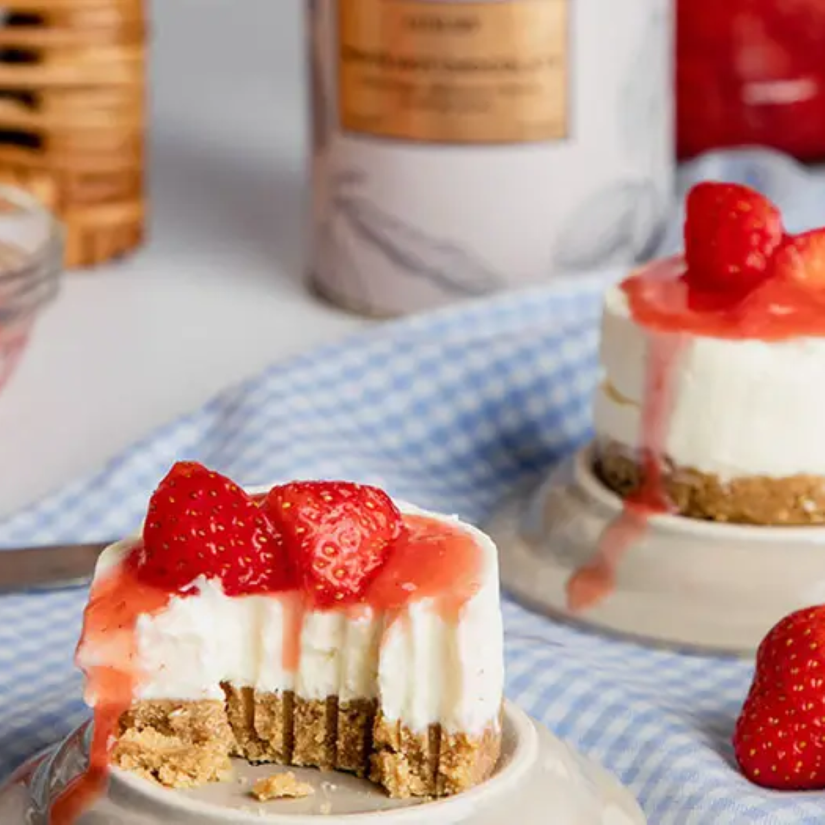 Image of white chocolate & Strawberry mini cheesecakes 