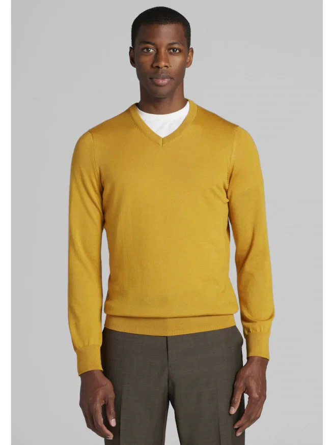 Traveler® Performance Tailored Fit Merino V-Neck Sweater