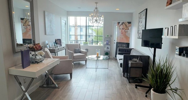 Smooth Fine Lines & Wrinkles with Professional Botox Injections