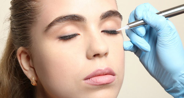Transform Your Look with Microblading and Eyeliner Options