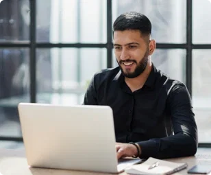 image-person-typing-on-laptop