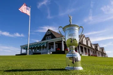 Clark and Burns Play Well, But in the Wrong Tournament