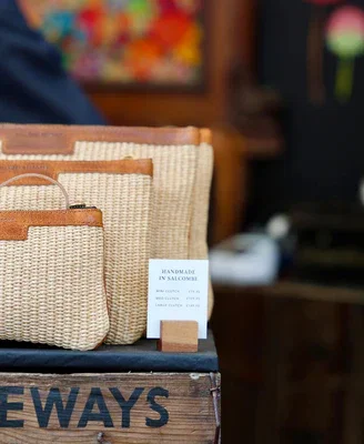 Diana Clutch - Raffia in Natural