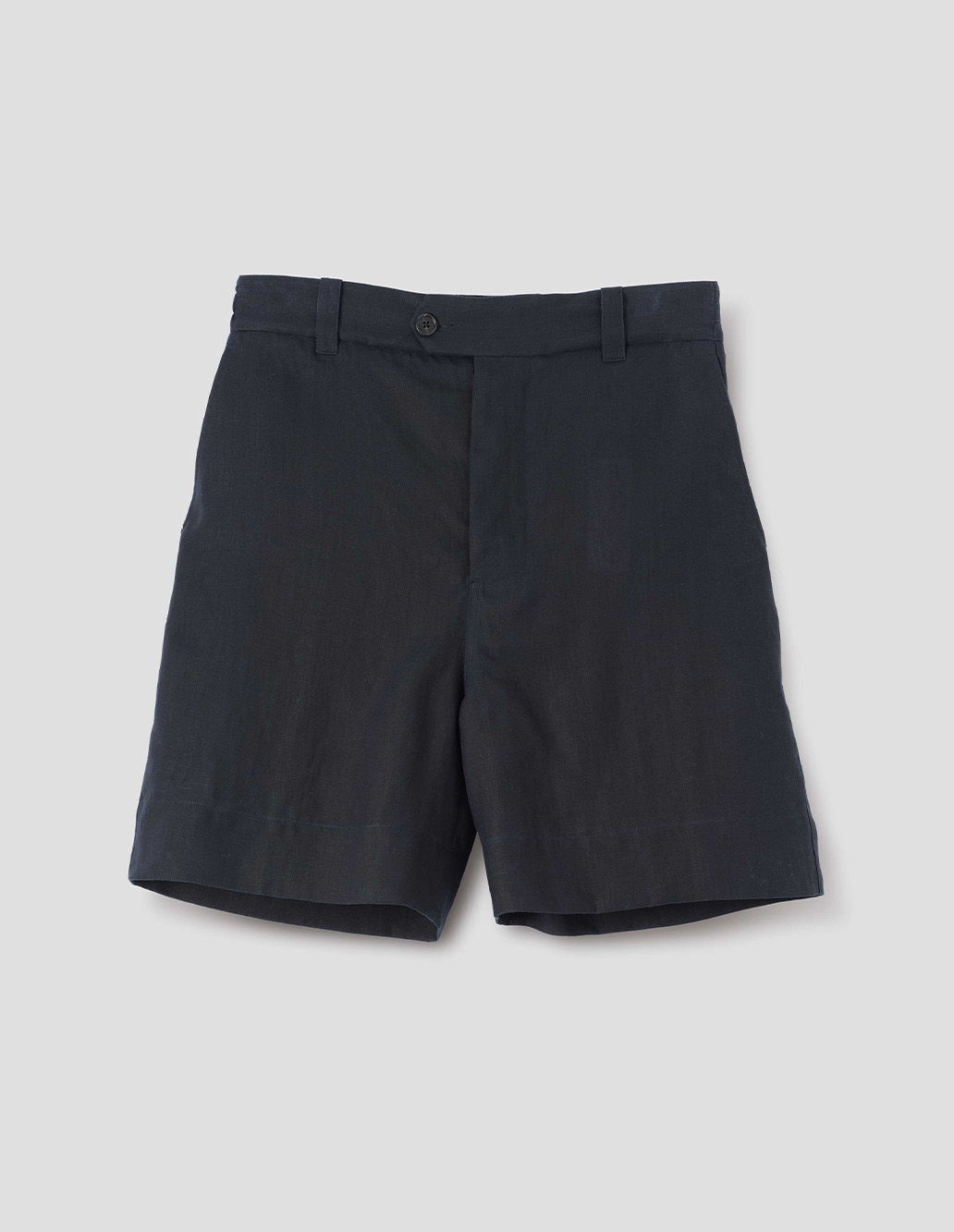 Relaxed shorts.
