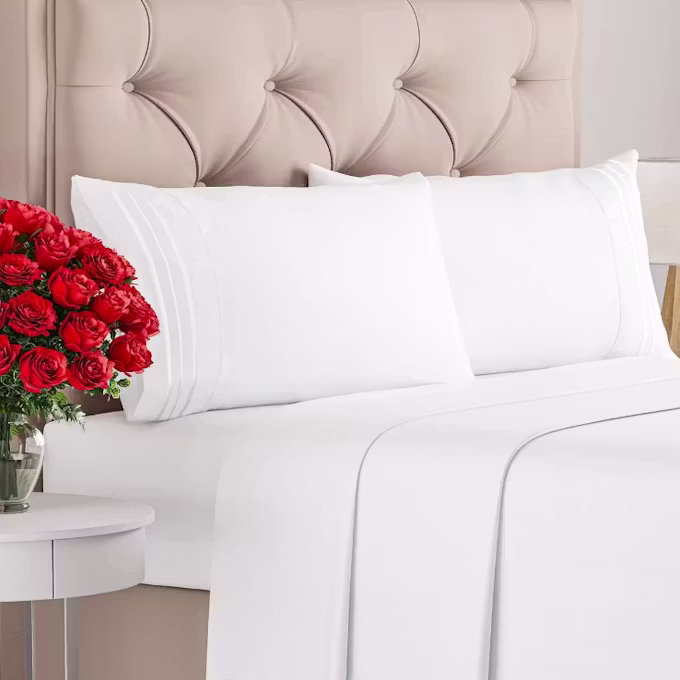 Queen Size 4 Piece Sheet Set