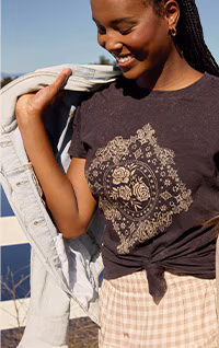Model wearing maurices clothing.