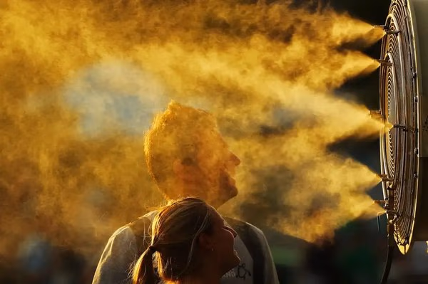 You should turn off fans when it's too hot — but how hot is too hot? | NewScientist
