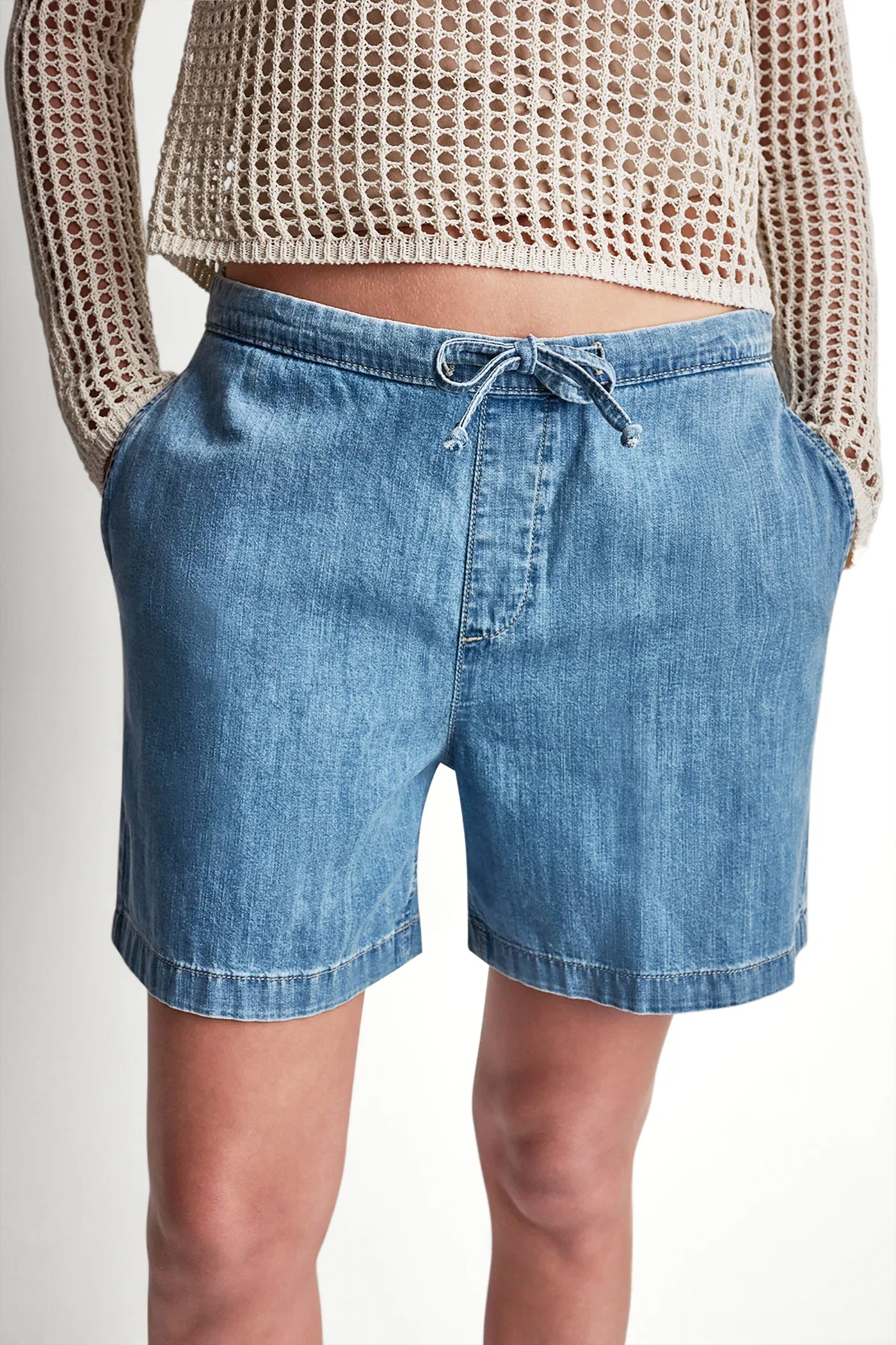 Image of MID-RISE RELAXED DENIM SHORT WITH DRAWCORD