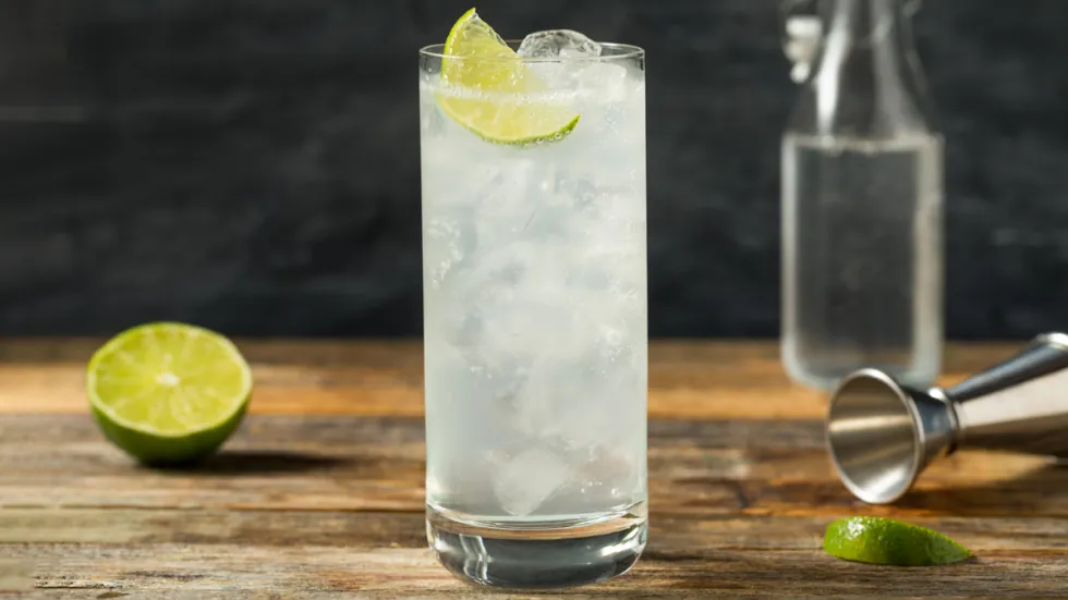 How to Make a Coco de Agua, the Piña Colada’s Lighter, More Refreshing Cousin