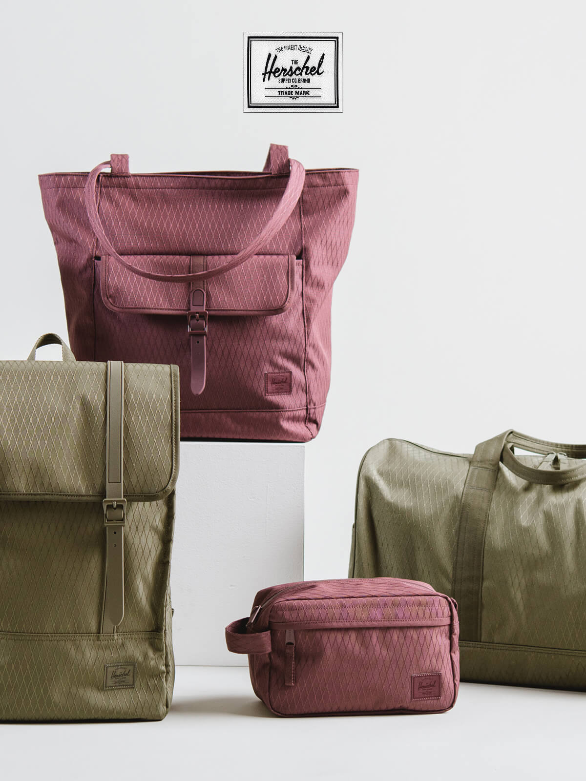 Huckleberry & Ivy Green Diamond