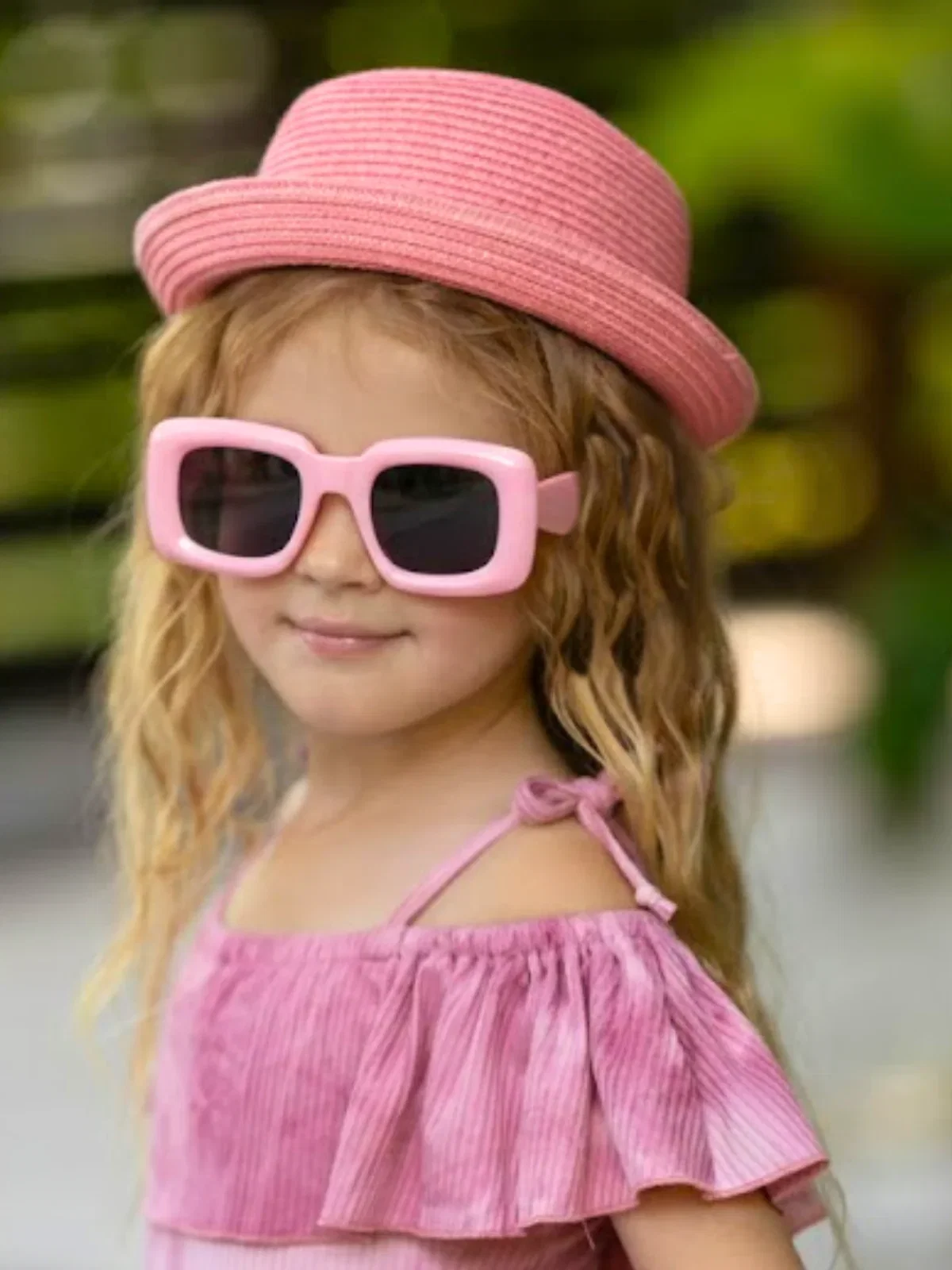 Image of Pink Sunny Chic Retro Square Sunglasses