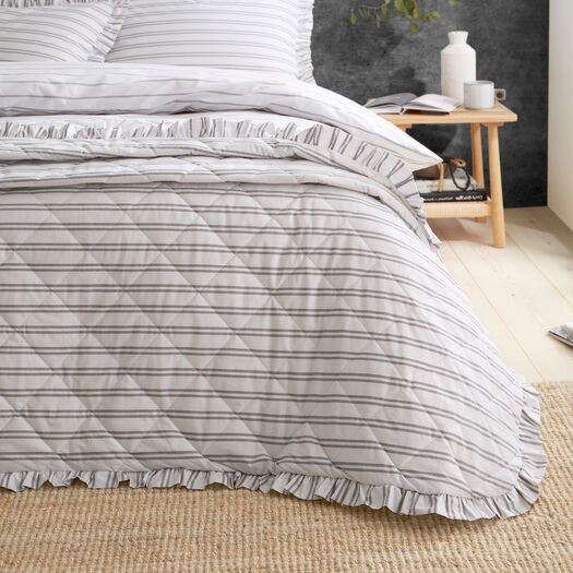 White & Black Striped Bedspread 220x230cm