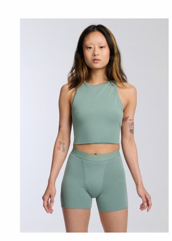 SHOP ESSENTIAL BOXER