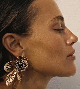 Pro Bronzer Hacks For The Perfect Sun-Kissed Glow