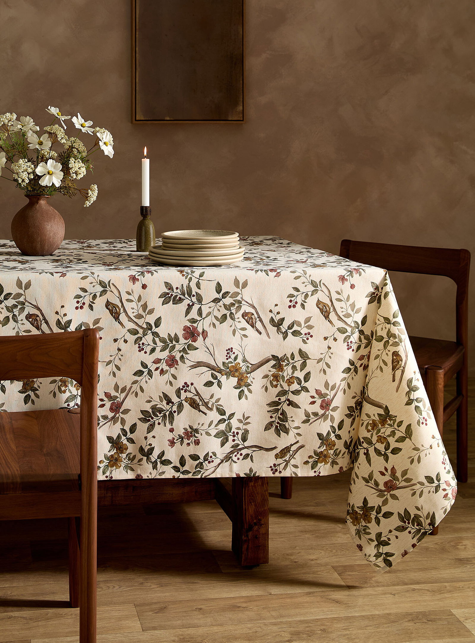 Touch of linen birds in nature tablecloth