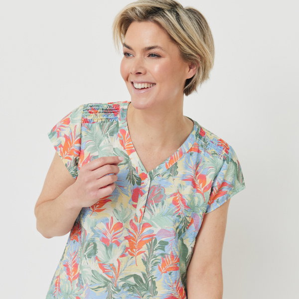 Süße Sommer-Bluse m. Blumenmuster