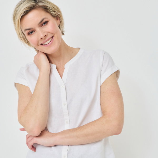 Lässige Henley-Bluse aus Leinen-Mix