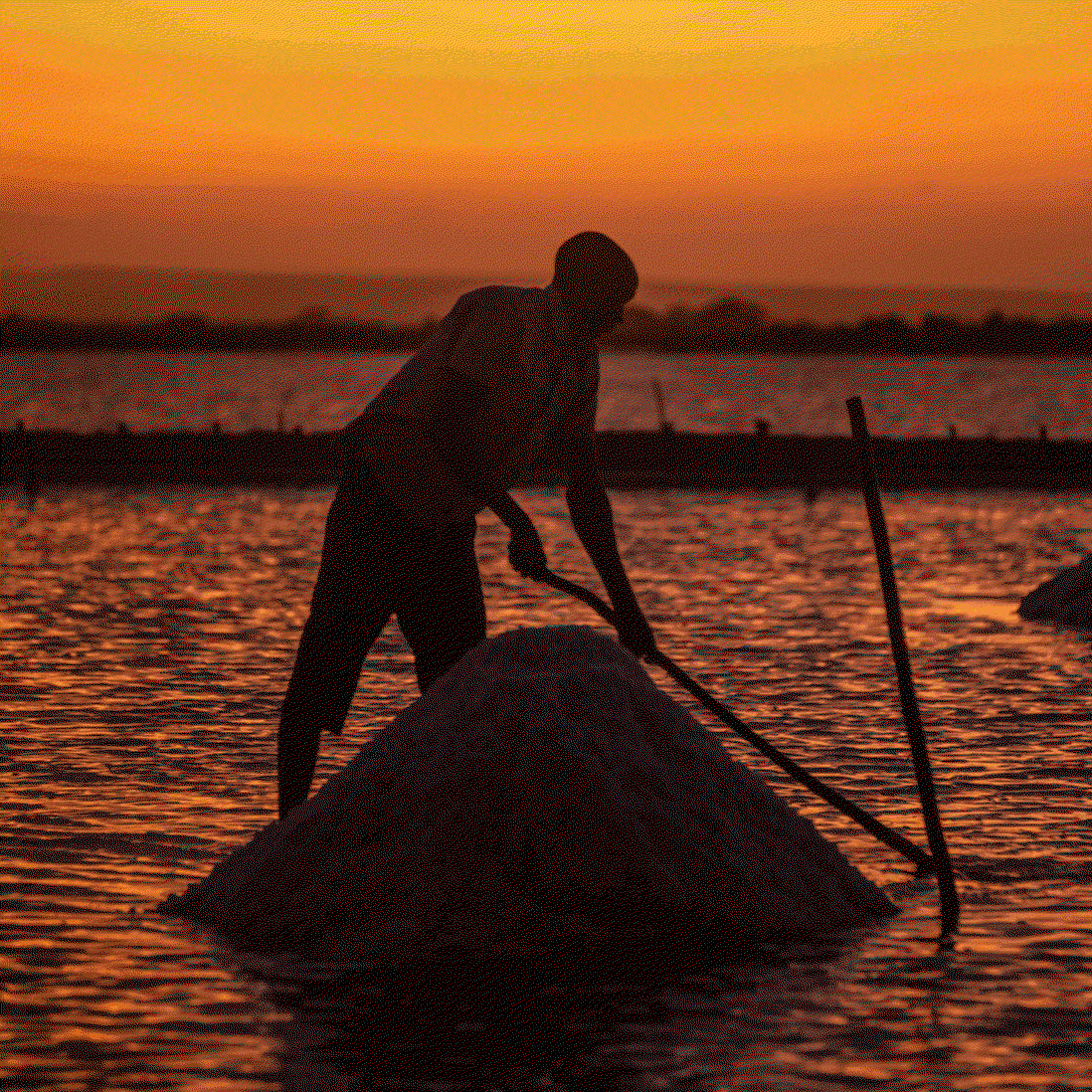 The Making of Wind-Blown Sea Salt from Burlap & Barrel