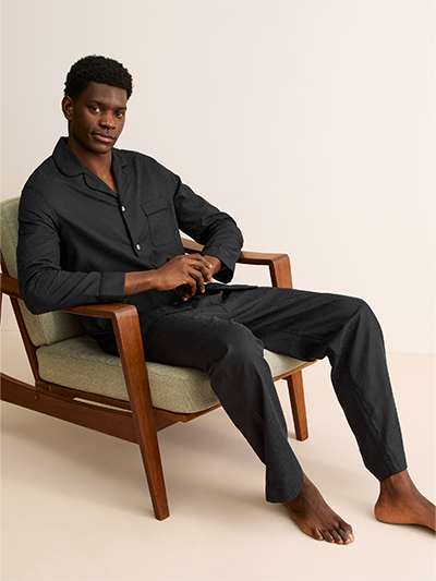 Men's Cotton Jacquard Classic Fit Pyjamas in Black Rose