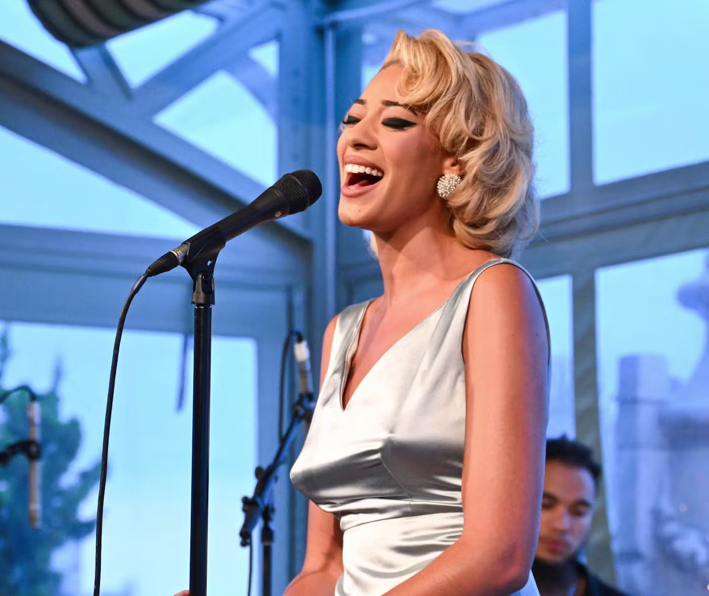 Reign Judge Was A Vintage Vixen For Her Very First Live Performance