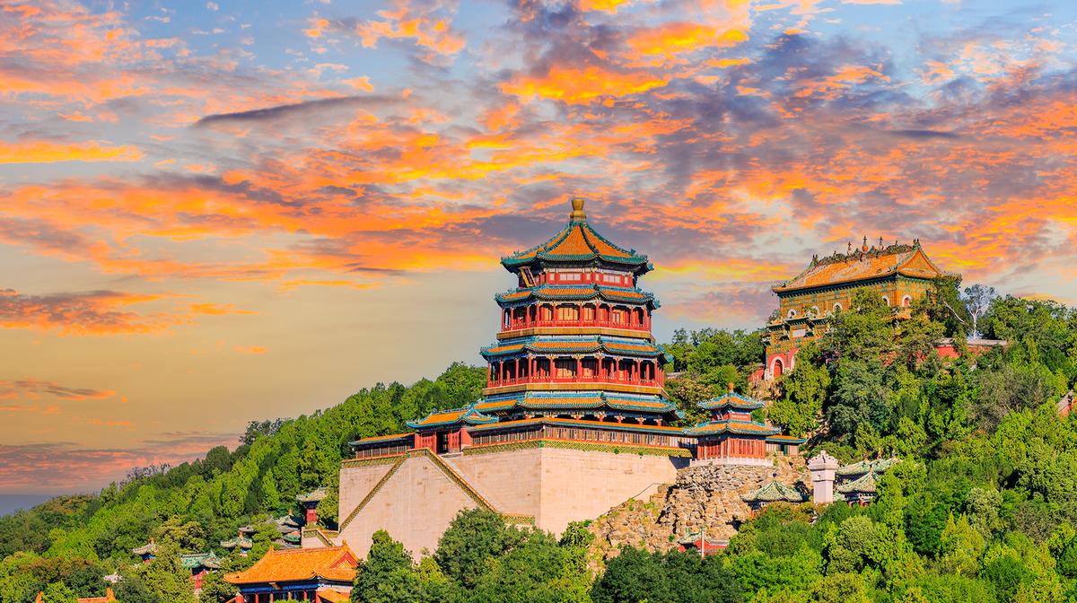 Premium 7-Day Best of China Tour with Great Wall of China, Bullet Train Journey & Shangri-La Stays 