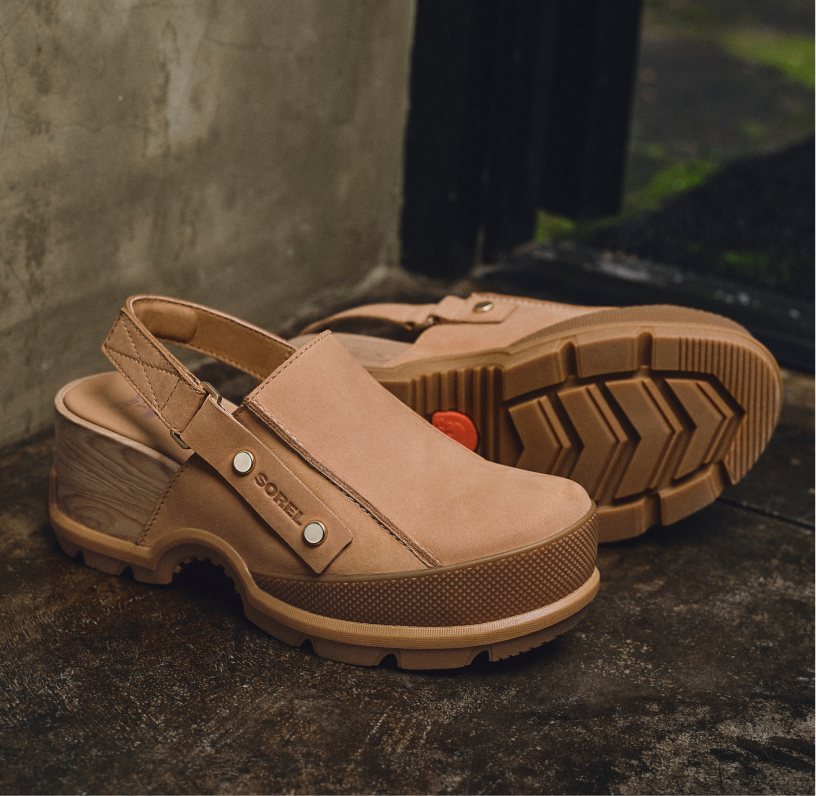 Roam’n Clog™ RBR in Tawny Buff, photographed outdoors